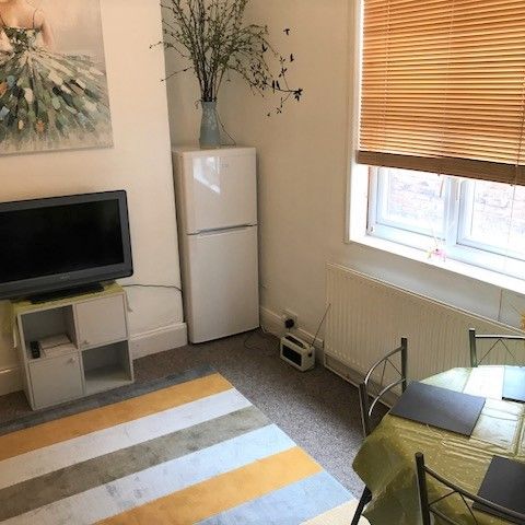 Room 5 – Fosse Road North, LE3 5RS - Photo 1