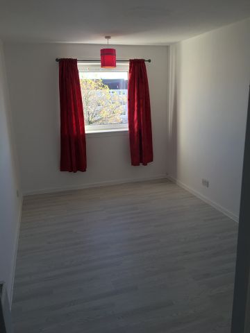 3 Bed Flat, Napier Place, G51 - Photo 5