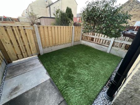 2 bedroom terraced house to rent - Photo 5