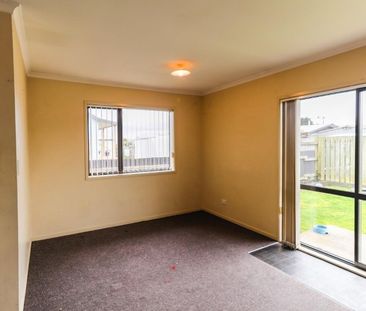 Low maintenance 4 bedroom home in Clifton! - Photo 6
