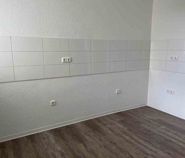 Neue Wohnung, neues Glück! Großzügige und sanierte 3-Zi.-Wohnung su... - Photo 4