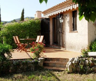 location de vacances: 2 pièces, coin cuisine équipée, terrasse, jar... - Photo 4