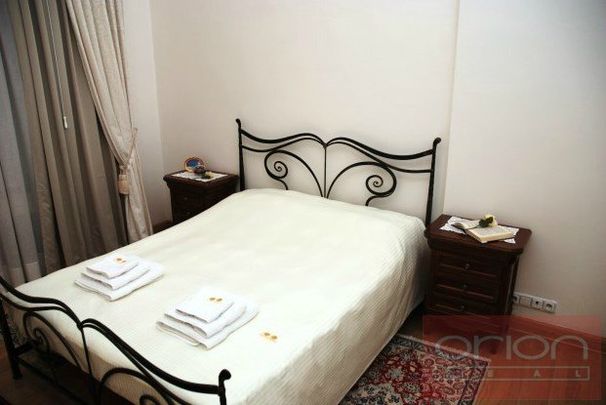 Apartment for rent, 4+kk - 3 bedrooms, 124m - Photo 1