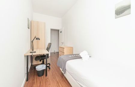 Avenida António Augusto de Aguiar, Lisbon, Lisbon 1050-012 - Photo 4