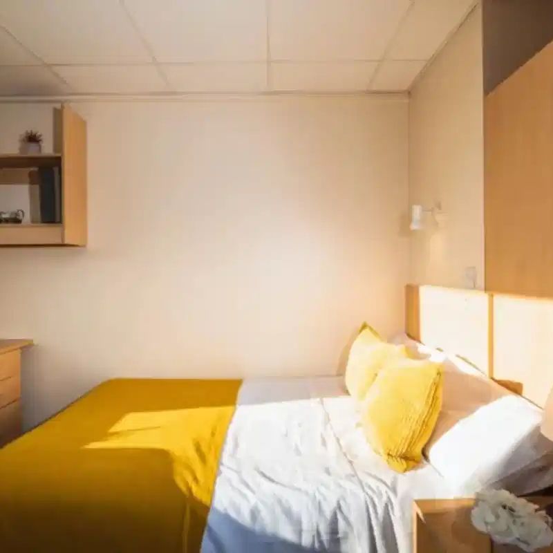 Large Ensuite - Photo 1