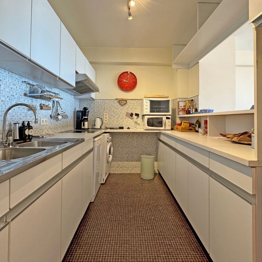 Ruim gemeubeld appartement met frontaal zeezicht te Knokke - Photo 1