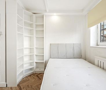 4 bedroom flat to rent - Photo 2