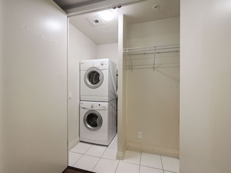 For Lease - 5 Valhalla Inn Road Unit# 2110, Toronto, Ontario - Photo 3