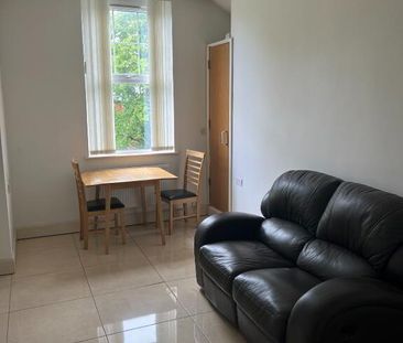 Unit 4, 19 Eglantine Avenue, Belfast, BT9 6DW - Photo 2