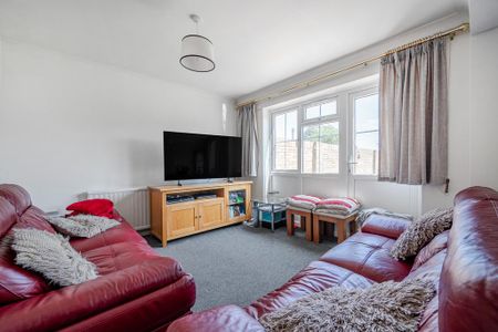 4 bedroom detached house to rent - Photo 5