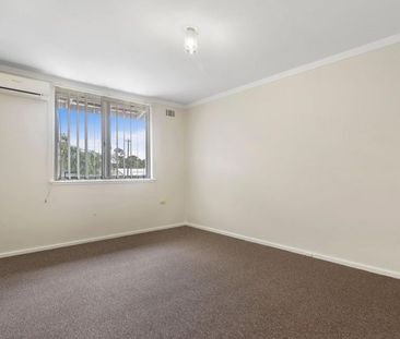 28 Scanlon Way, Lockridge WA 6054 - Townhouse For Rent | Domain - Photo 4