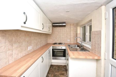 1 bedroom terraced house to rent - Photo 4