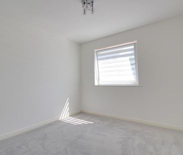 4 bedroom terraced house to rent - Photo 5