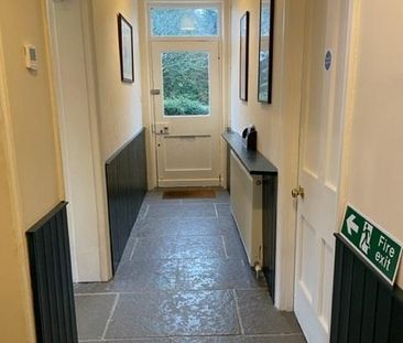 2 bedroom semi-detached house to rent - Photo 6