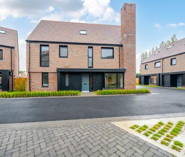 5 bedroom detached house to rent - Photo 4