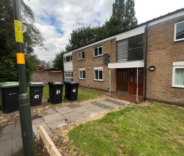 3 bedroom flat to rent - Photo 3