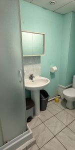 STUDIO MEUBLÉ PROCHE DE LA GARE - Photo 3