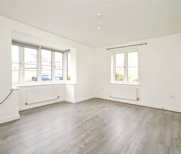 3 bedroom detached house to rent - Photo 2