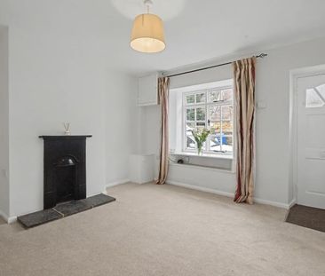 2 bedroom cottage to rent - Photo 1