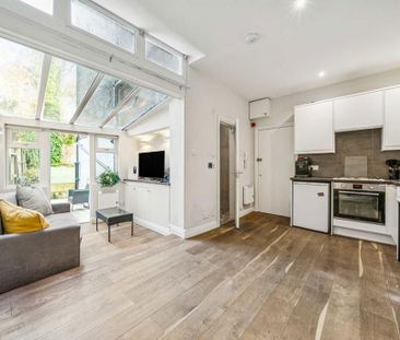 Studio to rent - Photo 4