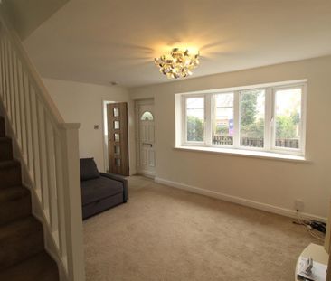 2 bedroom House To Let - Photo 2