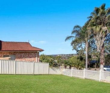 Great Family Home in Convenient & Friendly Suburb - Photo 1