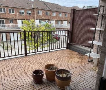 For Lease - 127 Galleria Parkway, Markham, Ontario - Photo 6