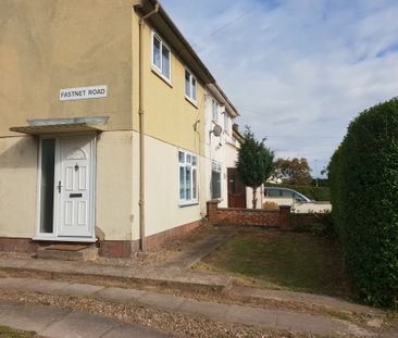 Kirkwall Crescent, Thurnby Lodge, LE5 - Photo 1