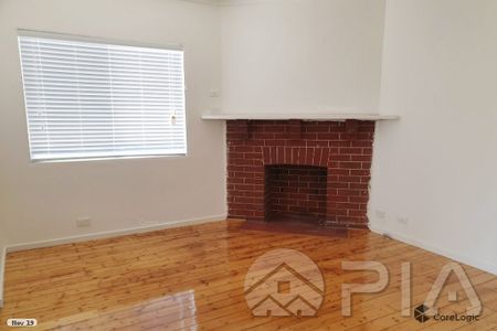 Renovated New Three bedroom home - Photo 3