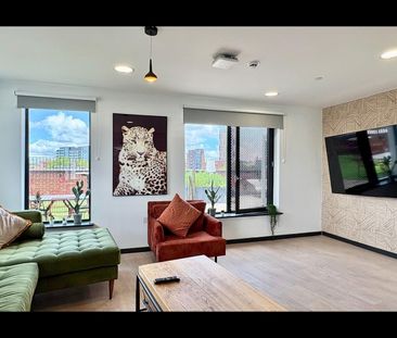 Studio Flat, Unity Street, BS2 - Photo 1