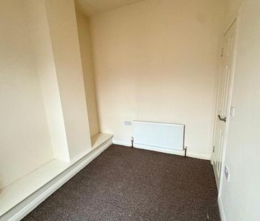 7 Egeria Street, Belfast, BT12 5PN - Photo 2