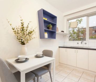 Light and Bright! - Photo 2