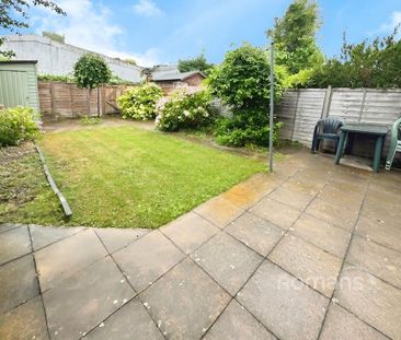 4 bedroom terraced house to rent - Photo 6