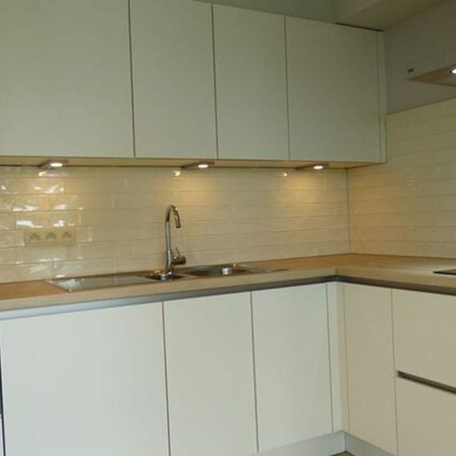 Appartement te huur in Sint-Truiden voor € 1.200 met 3 slaapkamers - Foto 1