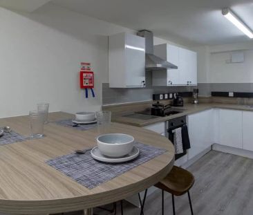 Bronze Room - Photo 3