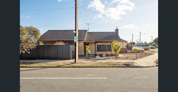 Modern Coastal Living in a Quiet Location - Photo 1