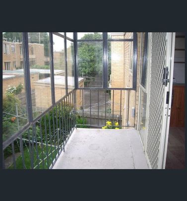 14/82 Campbell Road, Hawthorn East VIC 3123 - Apartment For Rent | Domain - Photo 1