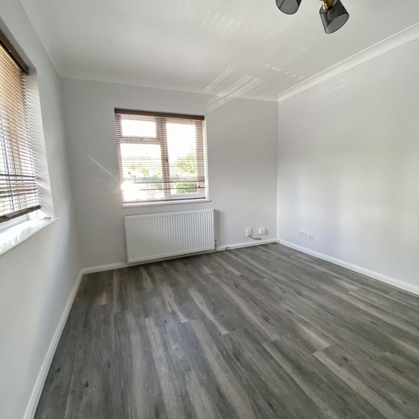 Newly Refurbished One Bedroom Apartment for Rent in Hitchin - Photo 1