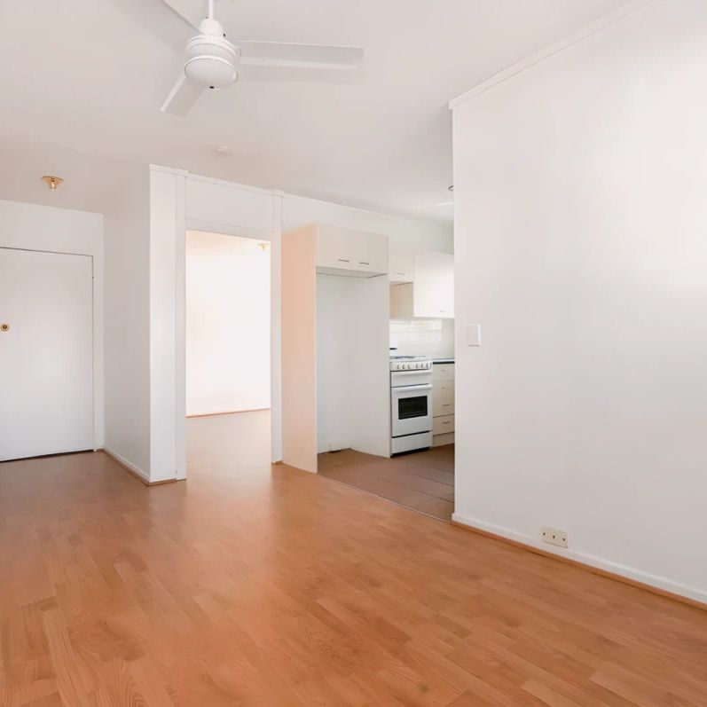 1Bedrooms, 1Bathrooms - Photo 1