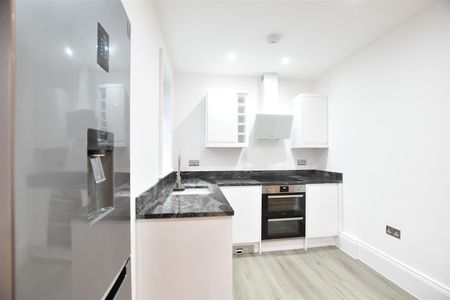 Woodfield Lane, Ashtead - Photo 4