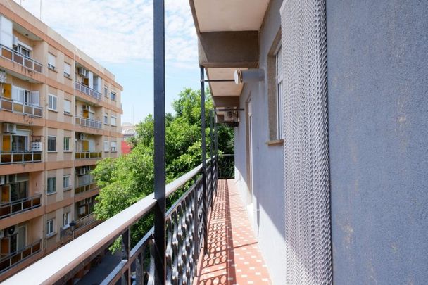 El Cabanyal-El Canyamelar, Valencia, Valencian Community 46011 - Photo 1