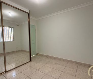 Two Bedroom Unit&comma; in a Prime Location&excl; - Photo 2