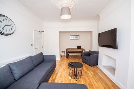 5 Bed Terraced House, Nicander Road, L18 - Photo 2