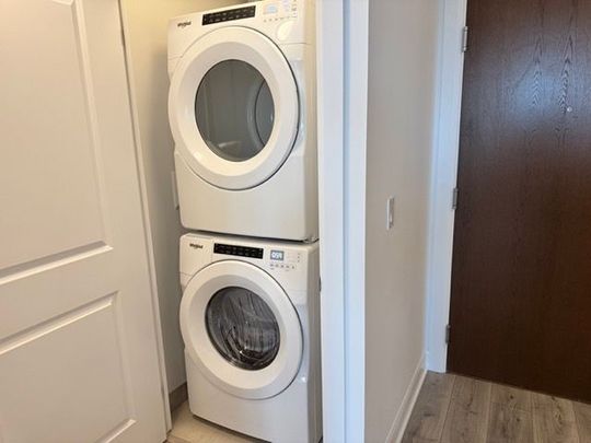 For Lease - 3240 William Coltson Avenue Unit# 619, Oakville, Ontario - Photo 1