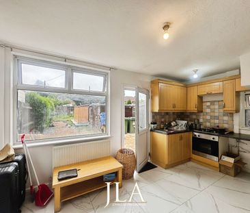 3 bed semi-detached house to rent in Ravenhurst Road, Leicester, LE3 - Photo 3