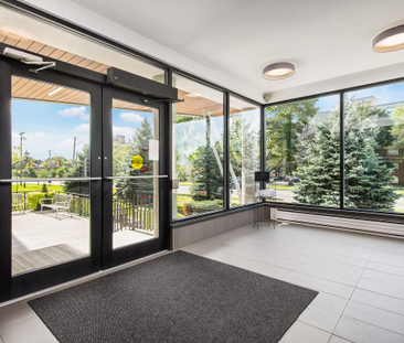 77 Parkwoods Village Drive - Photo 3 | Rentumo