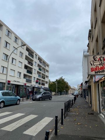 Appartement Trappes 1 pièce(s) 24.95 m2 avec parking en sous sol - Photo 3