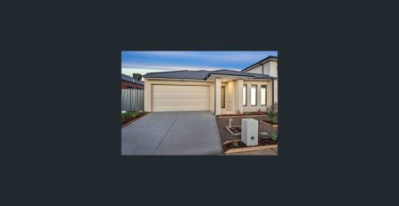 Spacious 4-Bedroom Family Home in a Prime Location! - Photo 2