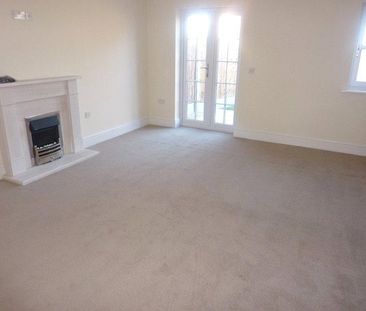 3 bedroom semi-detached house to rent - Photo 1