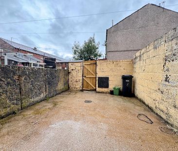 2 bedroom terraced house to rent - Photo 5